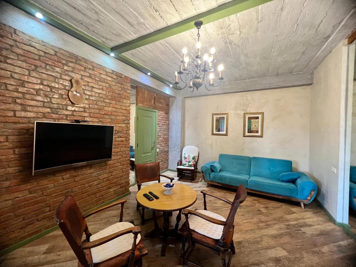 T2&T3 Apartments Levanto ティビリシ エクステリア 写真