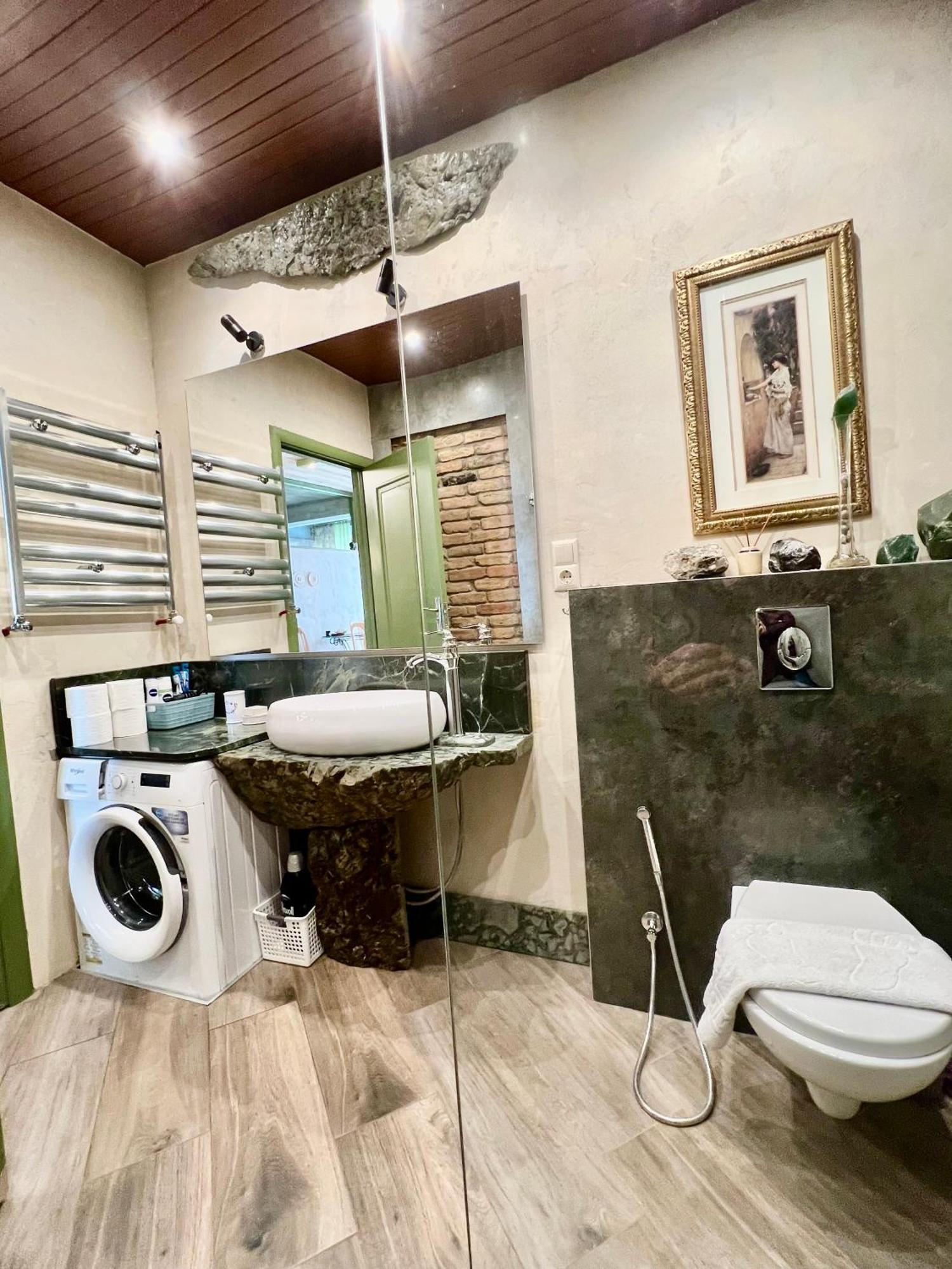 T2&T3 Apartments Levanto ティビリシ エクステリア 写真