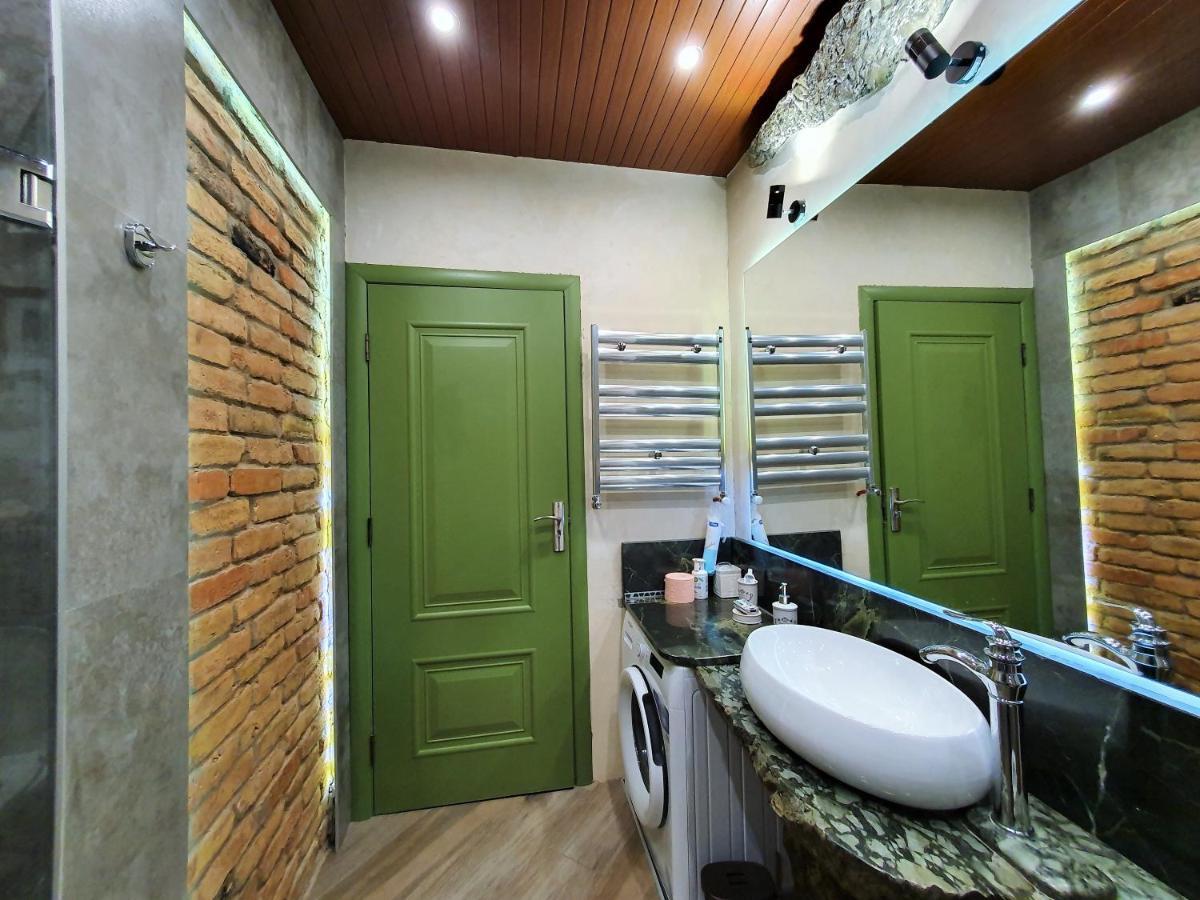 T2&T3 Apartments Levanto ティビリシ エクステリア 写真